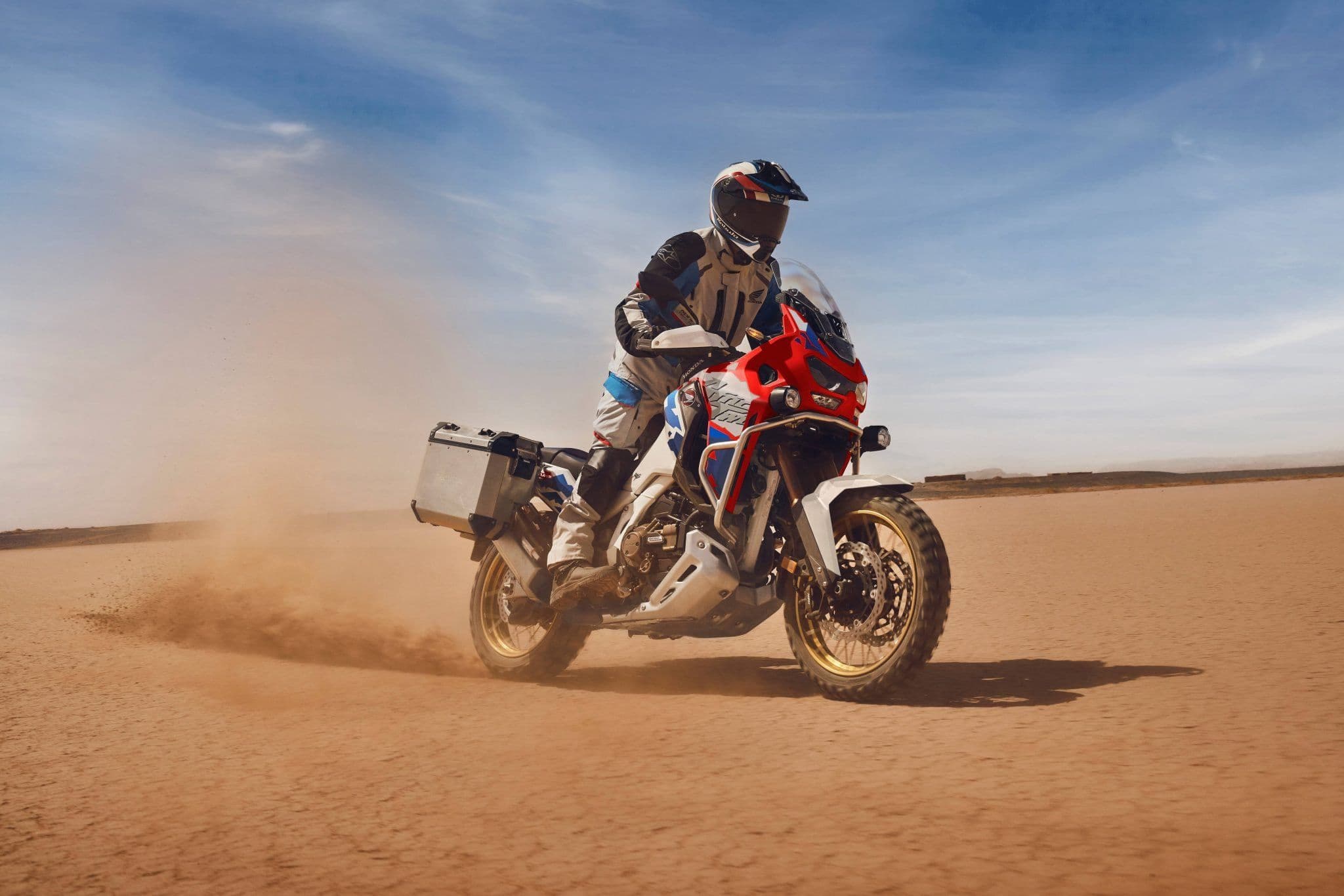 Honda Việt Nam trình làng Africa Twin 2026: giá từ 540,99 triệu đồng