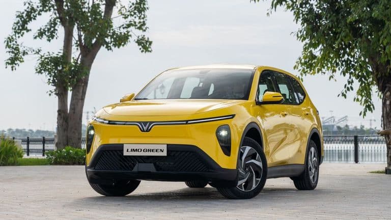 VinFast bàn giao 16.172 ô tô điện cho khách hàng trong tháng 1/2026